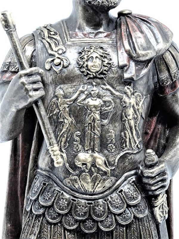 Imperatore Adriano particolare