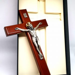 Crucifix 28 cm beech wood