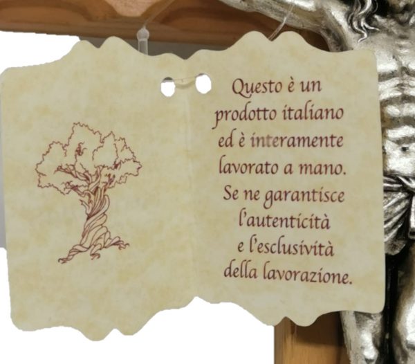 Crocefisso legno d'ulivo particolare